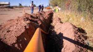 Empezó el tendido de dos kilómetros de red de gas para un barrio semirrural de Cutral Co
