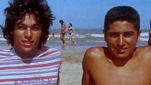 De un Hogar de Niños a la abogacía y la música: la experiencia de Claudio, «el defensor de boina»