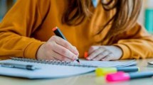 Imagen de Abren inscripciones para becas universitarias y terciarias en Río Negro: ¿Cómo anotarse?