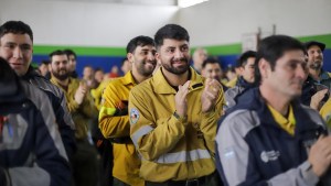 Emotivo acto por el día del combatiente de incendios en El Bolsón: “Este no es un aniversario más», dijo Weretilneck