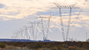Lanzan un plan de ampliación de la red eléctrica que pagarán los usuarios beneficiados: habrá obras en Río Negro y Neuquén